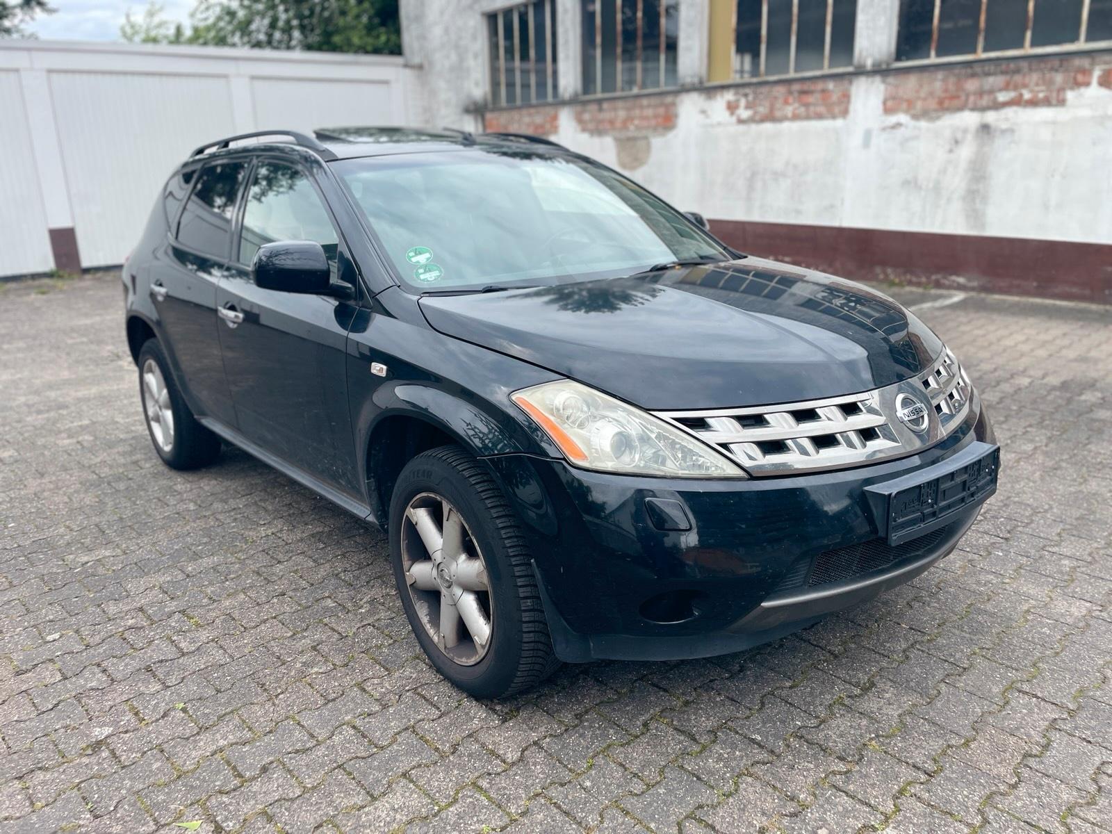 Abbildung des Autos Nissan Murano Benzin mit…