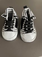 2 Paar Baby Schuhe Saarbrücken-West - Burbach Vorschau