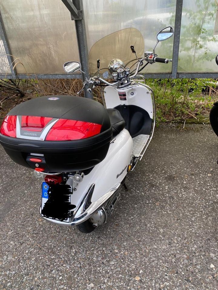 Znen Retro-Scooter 125cc in Neuss