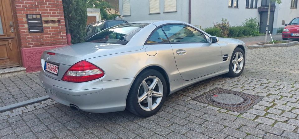 Mercedes-Benz SL 500 Vollaustattung 1.Hand Service Neu in Bondorf