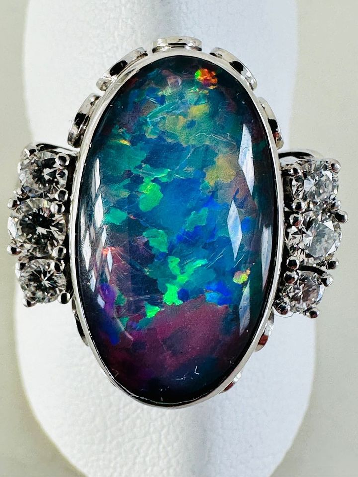 Ring 585/- Weißgold mit Opal und Brillanten in Coesfeld