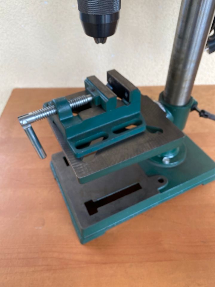 Tisch Bohrmaschine mit Schnellspannfutter 1-16 mm in Bobingen