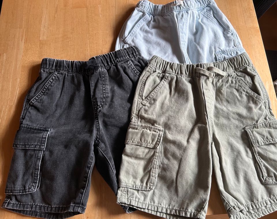 Jungen Shorts Größe 122 in Ramstein-Miesenbach