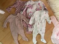 Baby Erstausstattung Kleidung Mädchen Strampler Body Hosen Berlin - Neukölln Vorschau