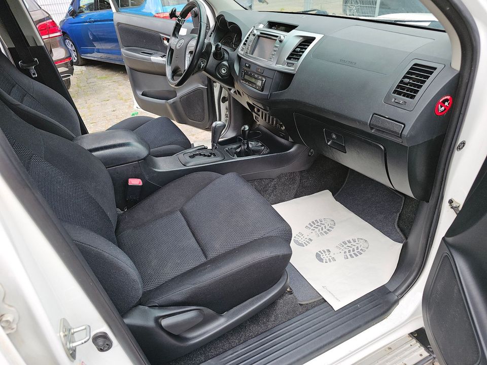 Toyota Hilux Double Cab Comfort 4x4 in Stendal