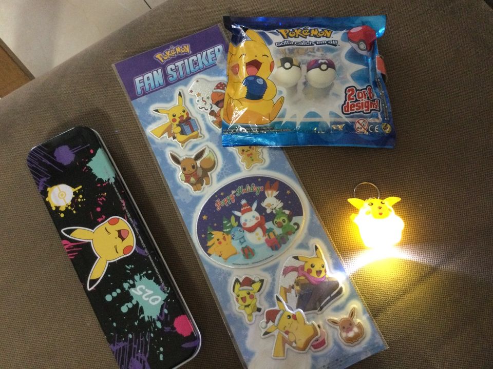 Pikachu Fanartikel 4 Teile Pokémon in Bremen