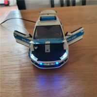 VW Scirocco, Polizei mit Licht + Netzteil, 1:18, ohne OVP, Unikat Nordrhein-Westfalen - Lemgo Vorschau