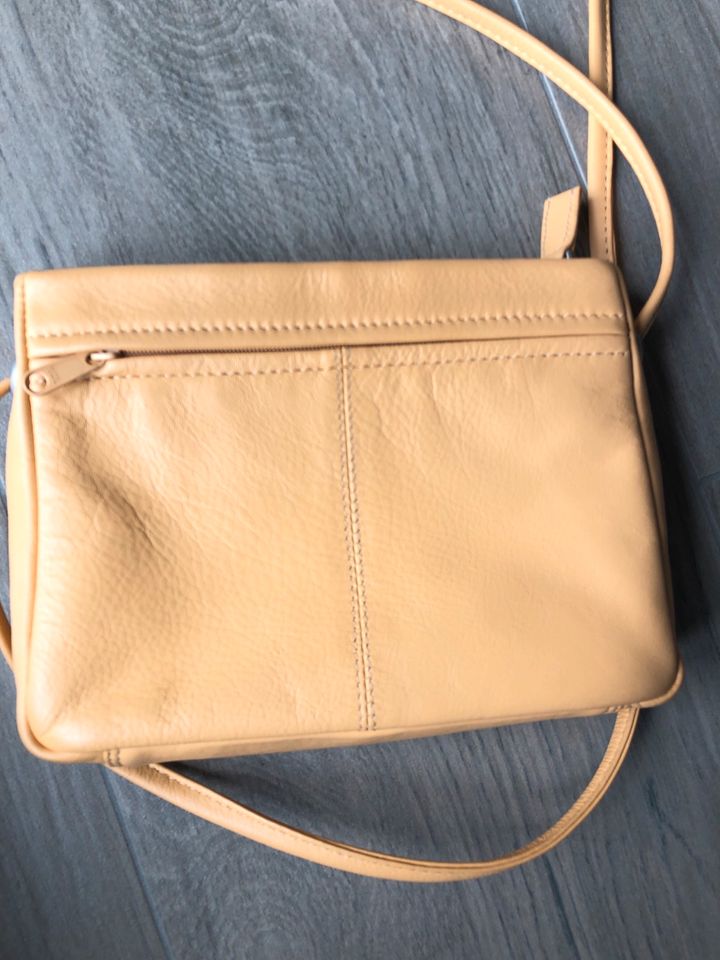 Kleine Handtasche echt Leder Bianci NEU camel / cognac ♥️ in Winzer