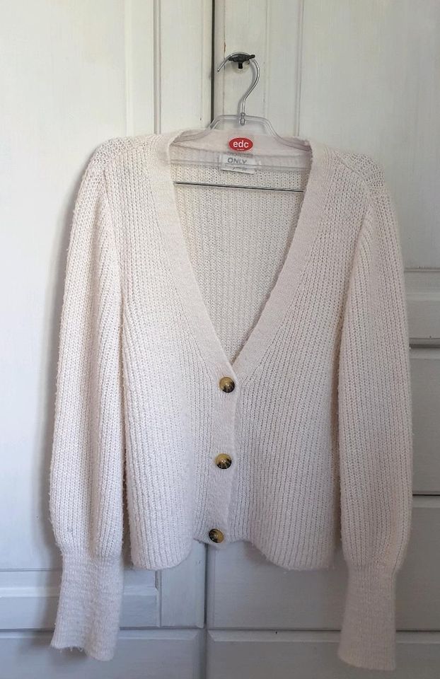 Strickjacke Only Creme Gr. S in Bensheim