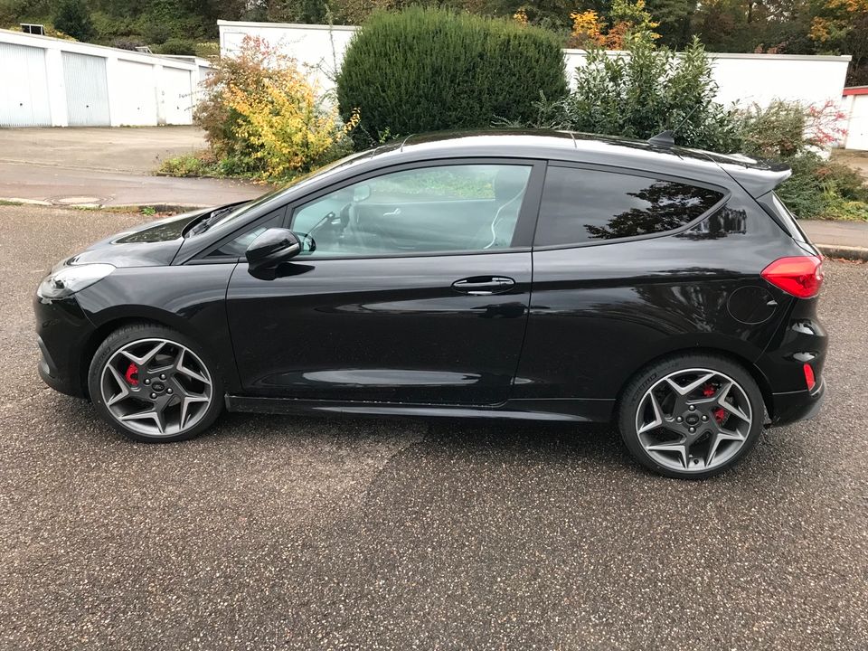 Ford Fiesta ST Neu! in Oberstenfeld