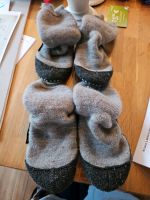 Zwillinge Hausschuhe Puschen Socken ABC von Falke Nordrhein-Westfalen - Bad Lippspringe Vorschau