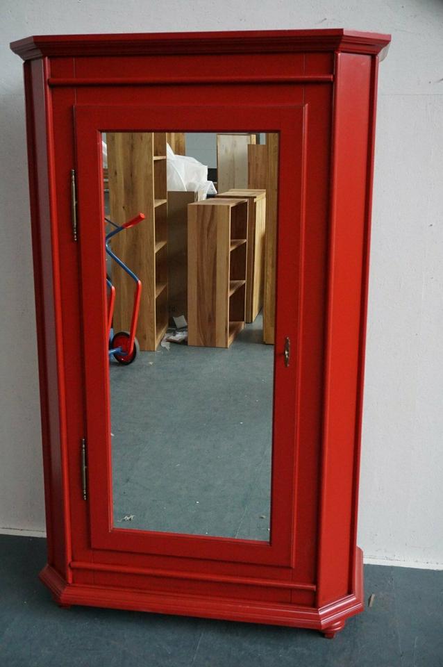 Gradel Maranello Schrank mit Spiegel 1148 # rosso # Massiv-Möbel in Alsfeld