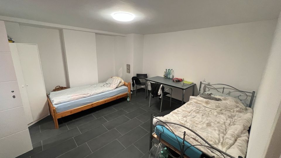 WG-Zimmer / kleines Apartment / Wohngemeinschaften / eigenes Ap in Fürth
