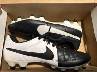 Nike  Fußballschuhe Gr.38,5 Hessen - Fulda Vorschau