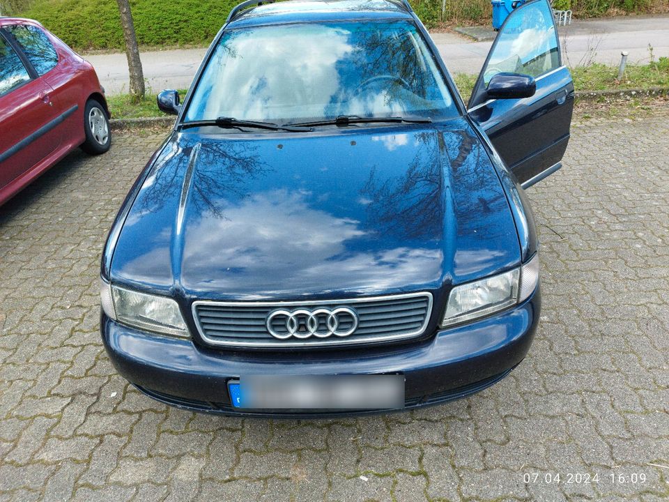 Audi a4 quattro v6 in Neumünster