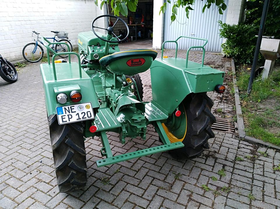 Traktor, Trecker: Bautz AS 120 D   Baujahr: 1956 restauriert in Tönisvorst