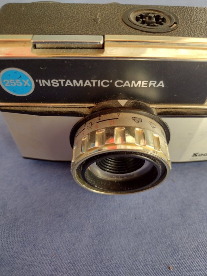 KODAK INSTAMATIC Foto Kamera Retro 255x  o. Film funktionsfä in Ober-Ramstadt