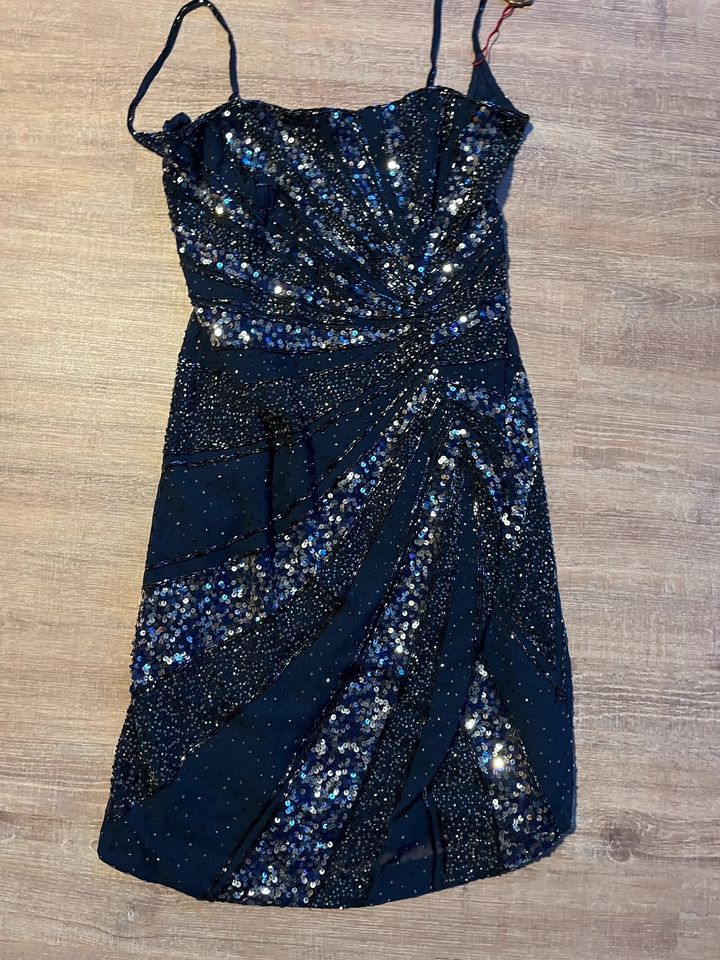 * Apart Paillettenkleid Gr. 38 NEU, blau, mega, NP: 149€ in Wolfsburg