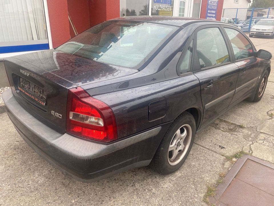 Volvo S80 Lim. 2.4 in Leipzig