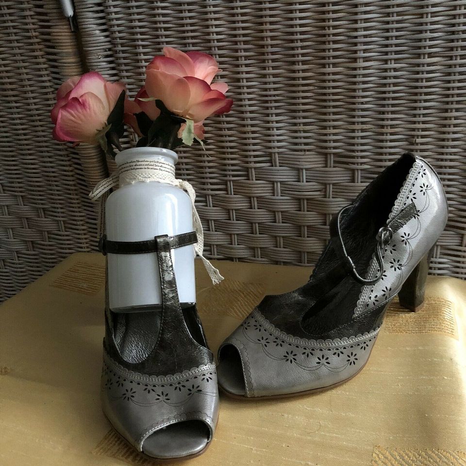 Eleganter Damenpumps , neu,  von  Vivace shoes Gr. 38 in Wesel