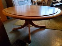 Wohnzimmer Esszimmer Tisch Kirsche Holz oval Vintage retro Hessen - Dautphetal Vorschau