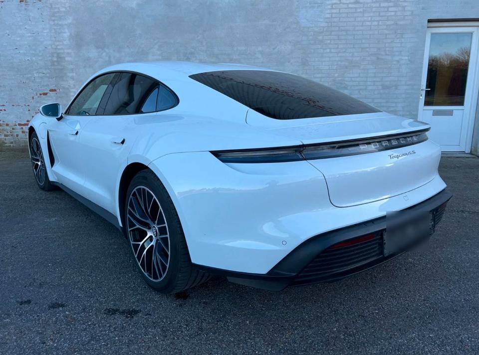 Porsche Taycan 4S - NEUE Batterie - TOP Zustand - Ambientelicht in Flensburg