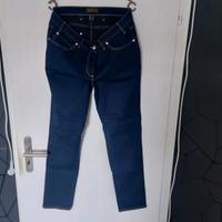 Diverse Jeans T1  Blue-Denim, Schwarz Gr. 48  *UNGETRAGEN* Hessen - Wehretal Vorschau