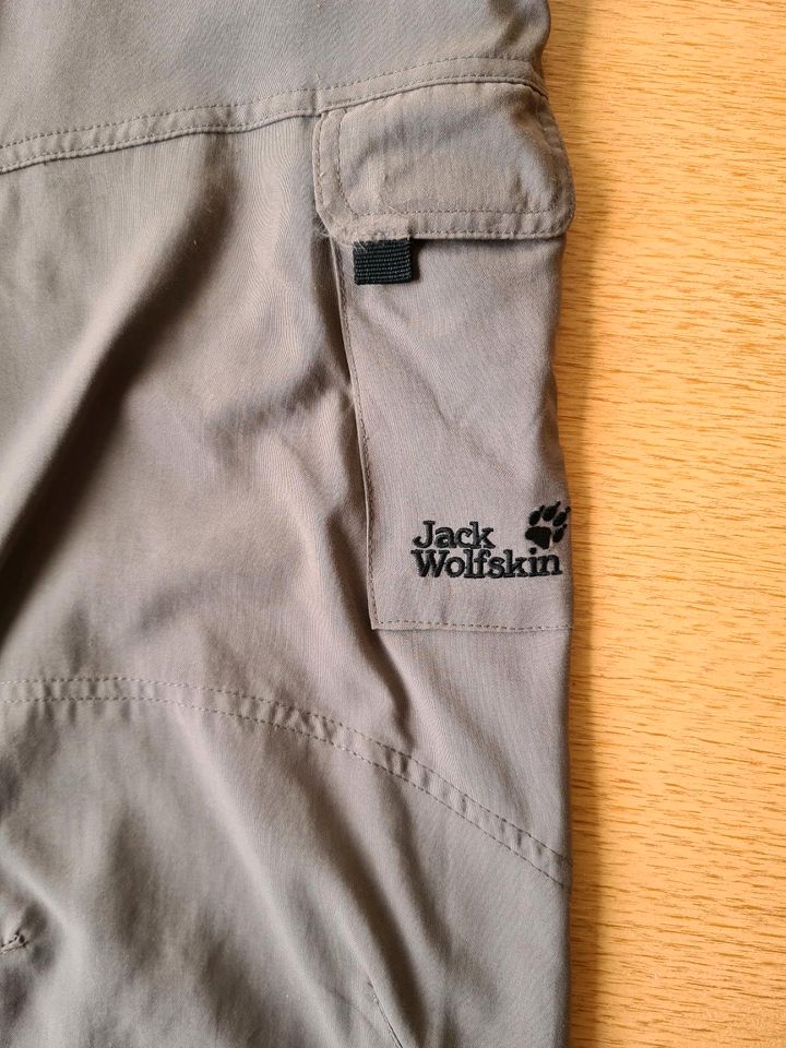 Jack Wolfskin Hose Arbeitshose Wanderhose Gr. 26 grün in Witten