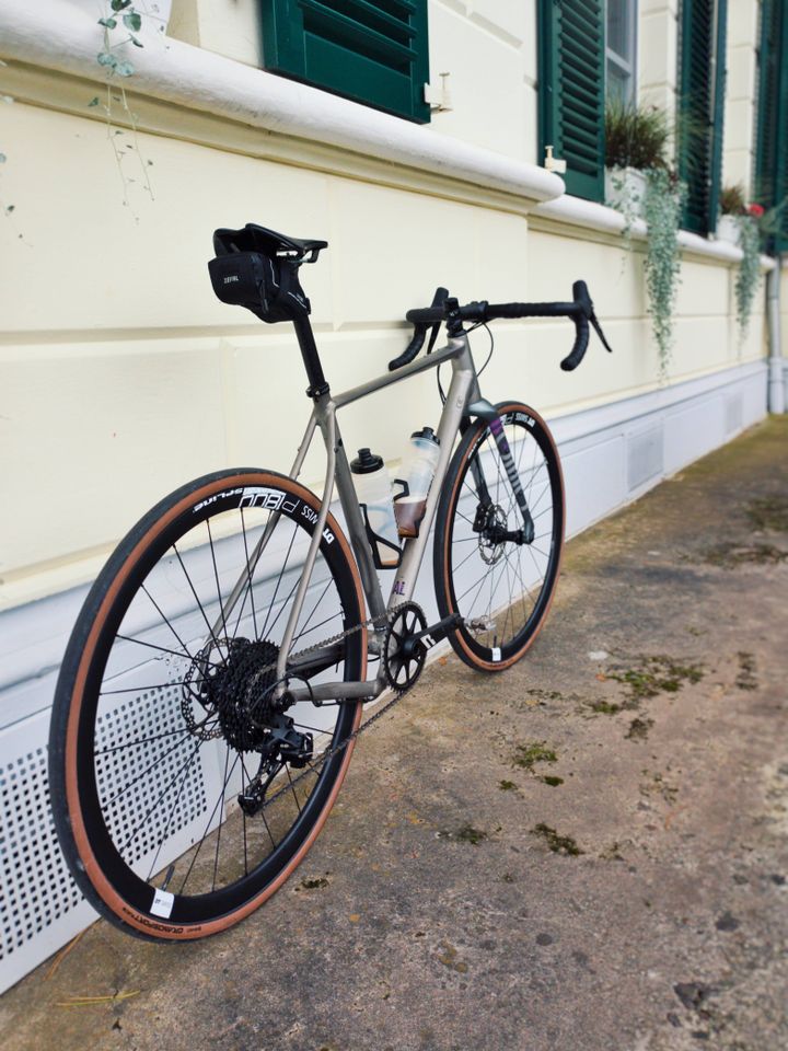 Rondo RUUT AL1 Gravebike Large / Rennrad - 2 Radsätze in Bonn