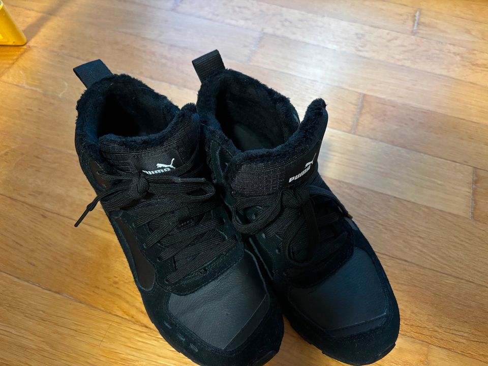 PUMA Vista Mid Sneaker warm gefüttert Jungen/Herren Gr. 40,5 in München