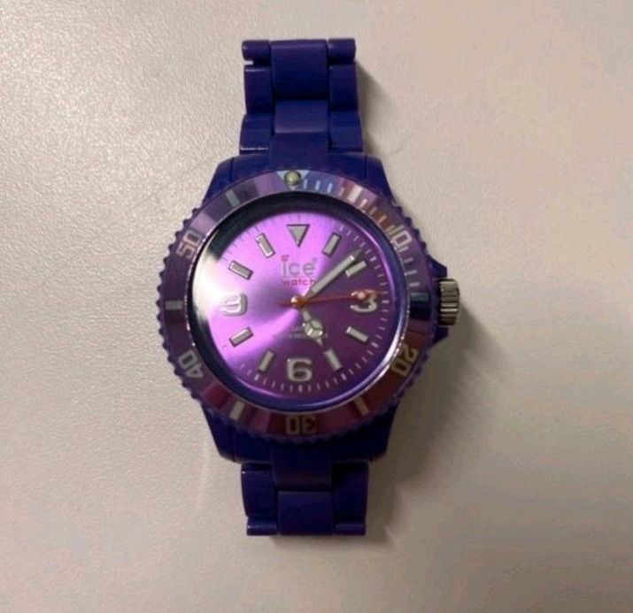 Original İce Watch Uhr in lila in Ennepetal