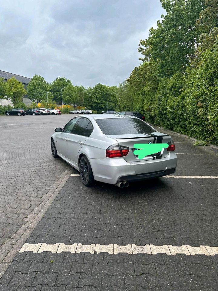 BMW 318i original M-Packet voll Ausstattung in Bottrop