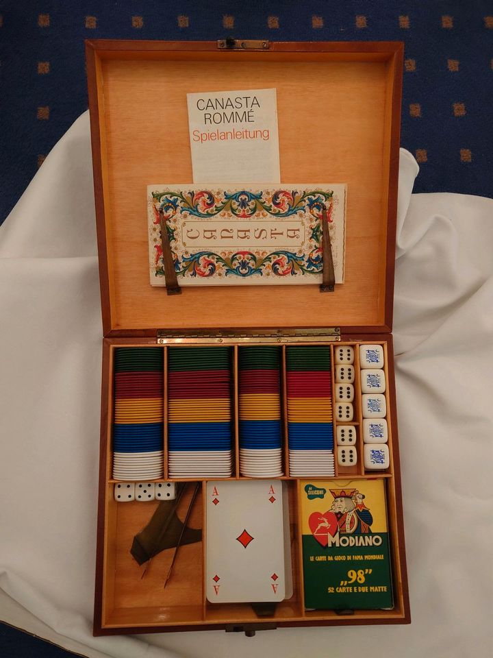 Antike Canasta Spielebox, Holzkiste mit Leder, Vintage in Braunschweig