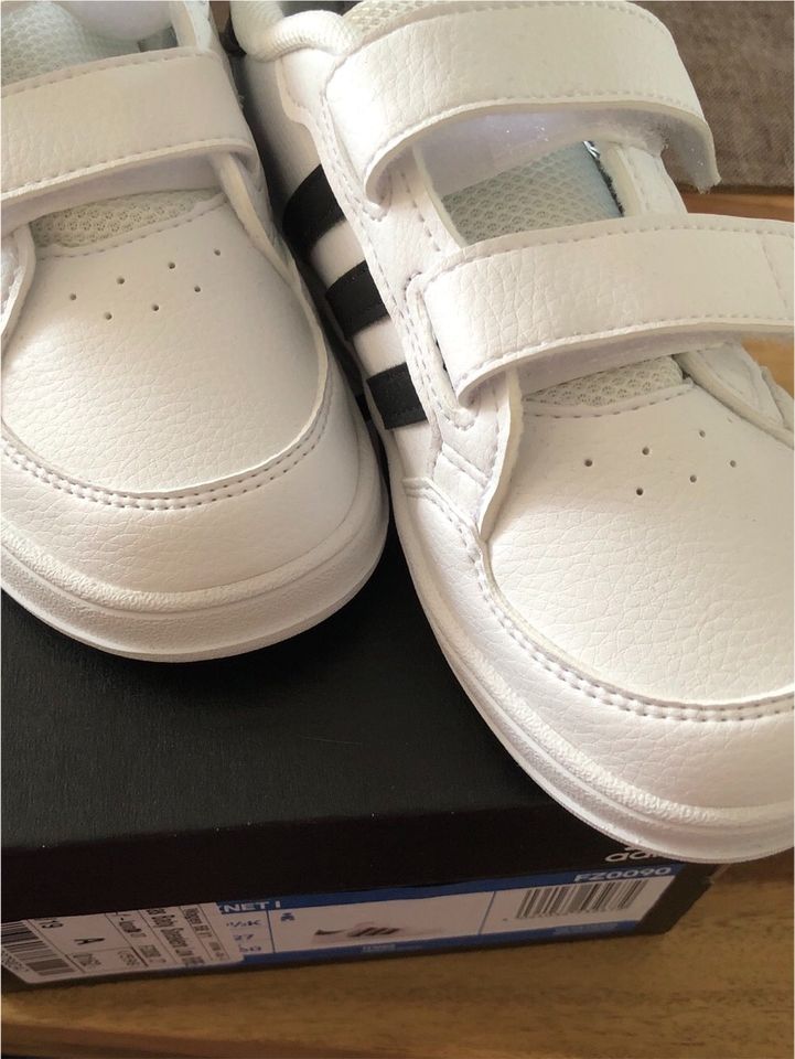 Sneaker, adidas. Größe 27, Weiss/ schwarz, NEU in Hamwarde