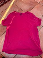 Pinkes T-Shirt mit Löchern / Used-Look Bayern - Vogtareuth Vorschau