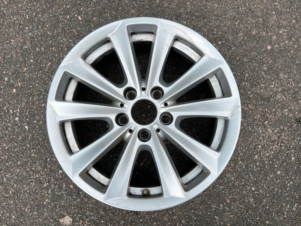 BMW Felgen V-Speiche 236 17 Zoll Silber 225/55 R17 in Weißensee