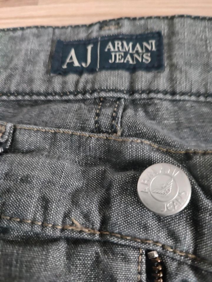 Org. Armani Jeans W33 34 L34 grau top Zustand in München