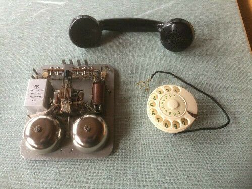 Telefone und Telefonteile W48, W49 und andere, alles 1a-Zustand in Tittling
