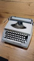 Torpedo Holiday Schreibmaschine Reiseschreibmaschine 60er Jahre Nordrhein-Westfalen - Siegen Vorschau