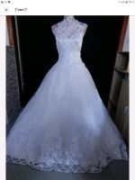 Brautkleid Weiß Gr 36 mit Spitze Glitzer Perlen und Schleppe. TOP Bayern - Zorneding Vorschau