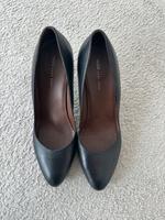Zeitlose Hugo Boss Pumps Leder Schuhe schwarz Größe 40 TOP Zustan Baden-Württemberg - Tamm Vorschau