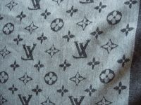 LOUIS VUITTON , riesiges Monogramm Tuch ca. 140 x 140 Nordrhein-Westfalen - Herten Vorschau