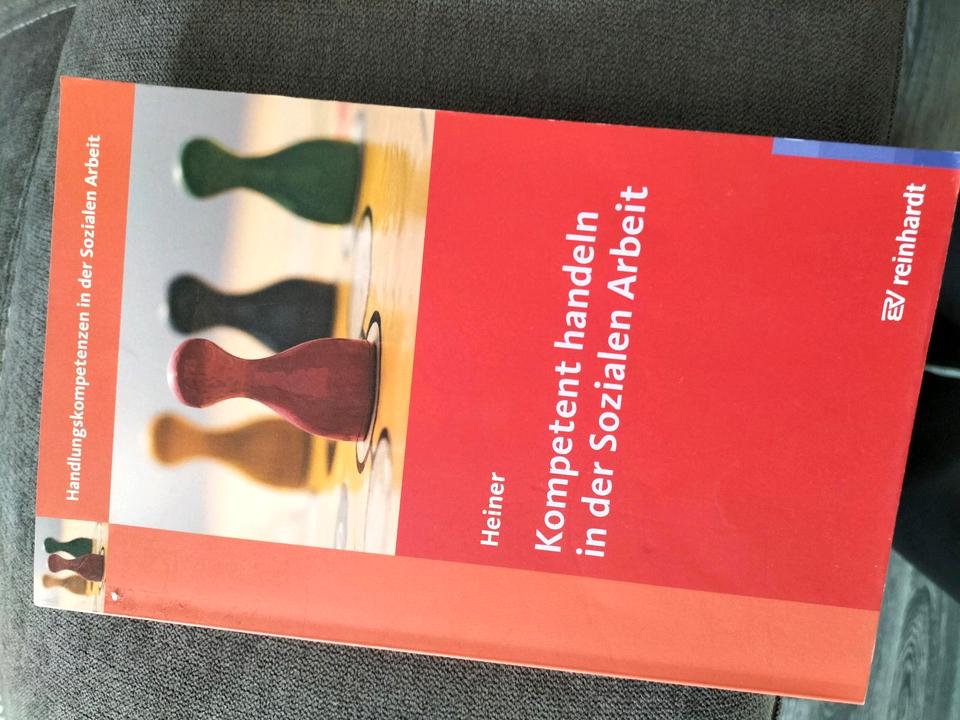 Maja Heiner - kompetent handeln in der sozialen Arbeit Fachbuch in Haverlah