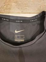 Crop Top von Nike Friedrichshain-Kreuzberg - Friedrichshain Vorschau