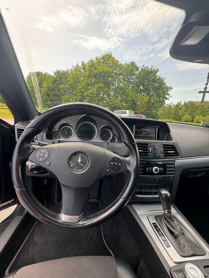 13.000€ Mercedes E Coupé Panorama in Essen