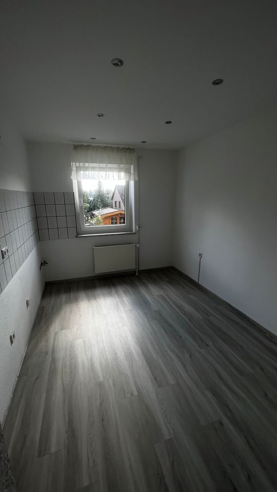 2 Zimmer Wohnung vollständig renoviert in Solingen Ohligs in Solingen