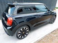 Mini Cooper SE Hatch Yours Trim, riesiges Ausstattungspaket Bayern - Landshut Vorschau