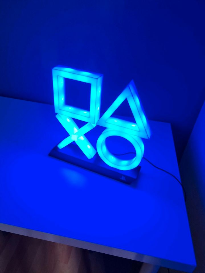 Playstation Licht blau in Bad Kreuznach