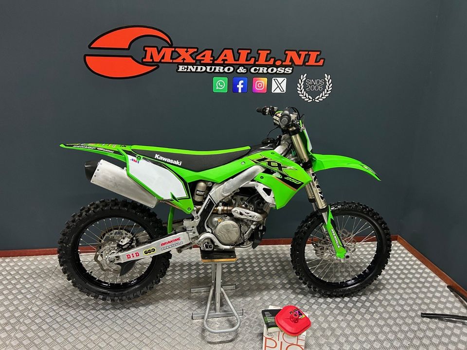 Kawasaki KXF 250 2022 1e hand Top zustand ! KX-F / KX 450 in Emmerich am Rhein