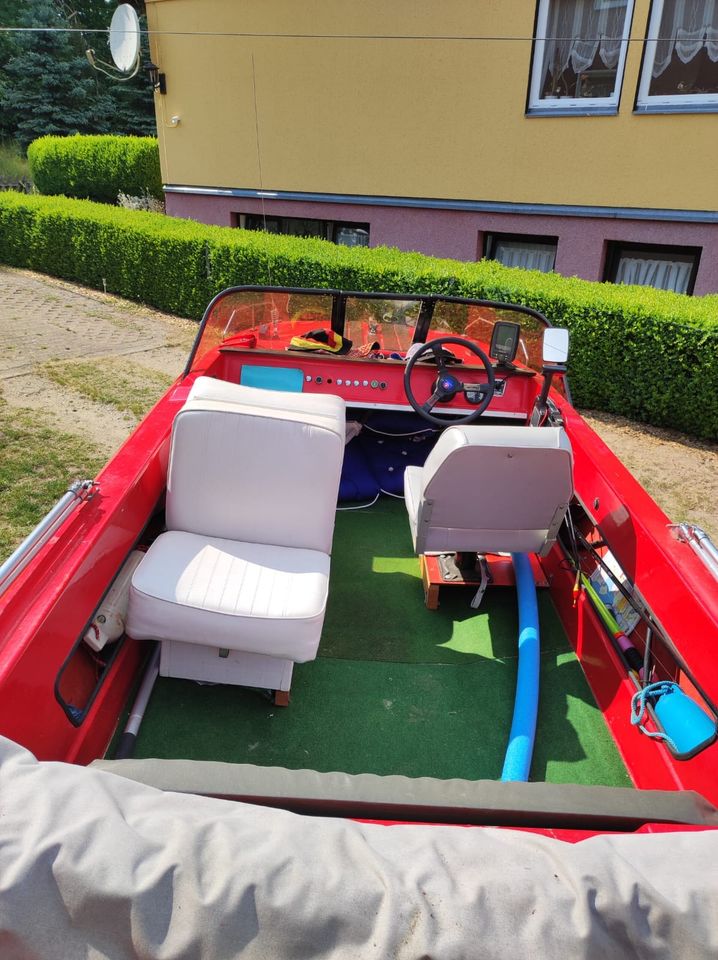 Fiberline Motorboot Rot Gelb mit Fahrpersenning u. Trailer in Malchow
